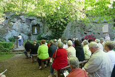 Maiandacht mit Krönung der Fatima-Madonna in Naumburg (Foto: Karl-Franz Thiede)